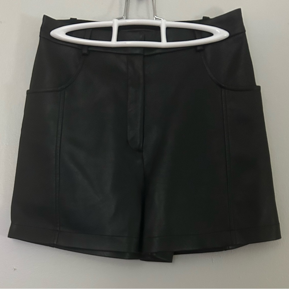 BCBGMaxazria Black Vegan Leather High Rise Shorts Size XS